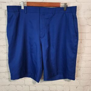 Men's Louis Raphael golf shorts, size 38